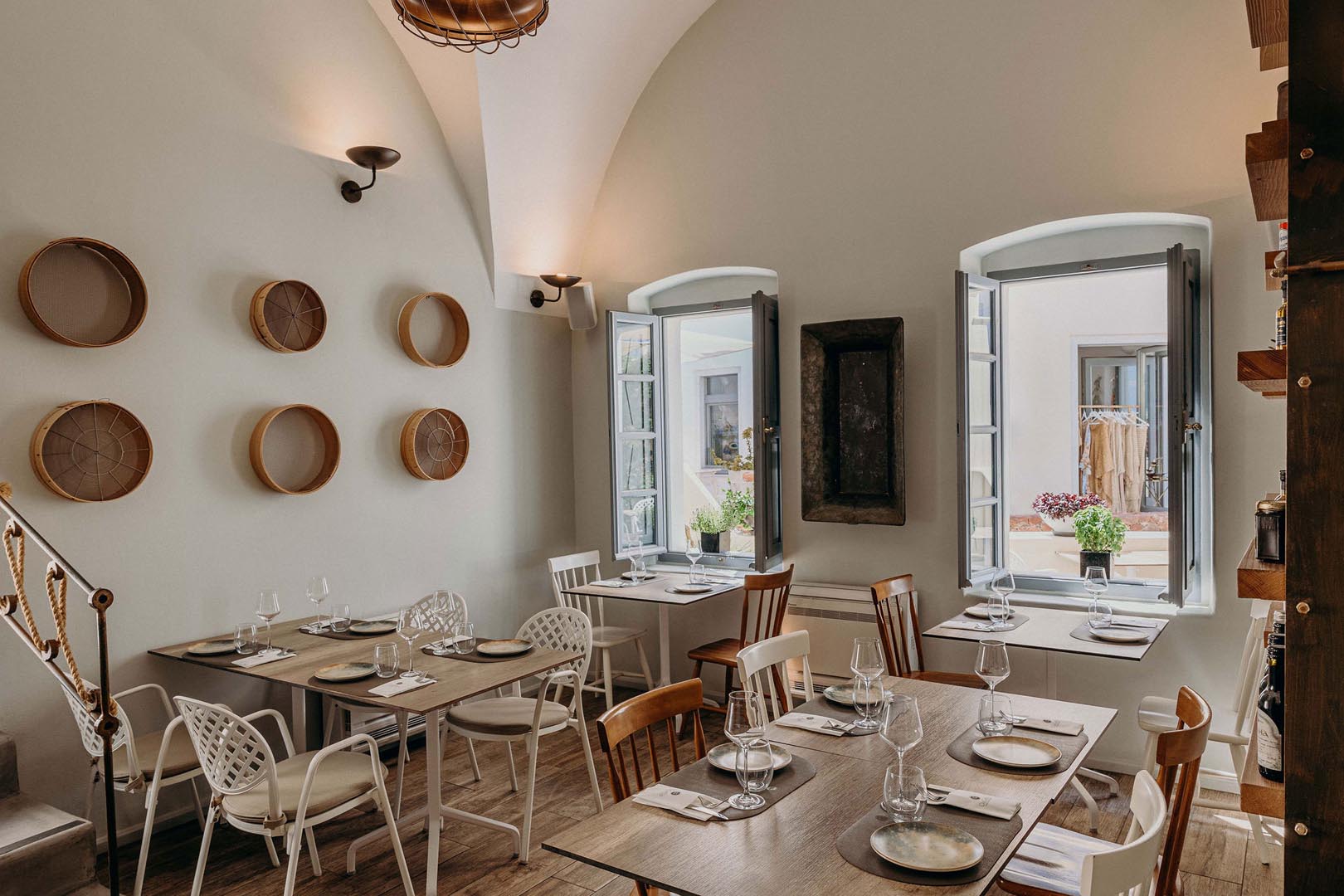 Oia Gefsis Greek Restaurant Santorini — photo 2